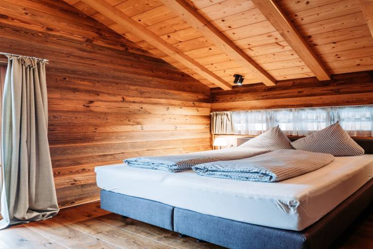 Chalet with yard, terrace & sauna | Pets allowed — photo 5