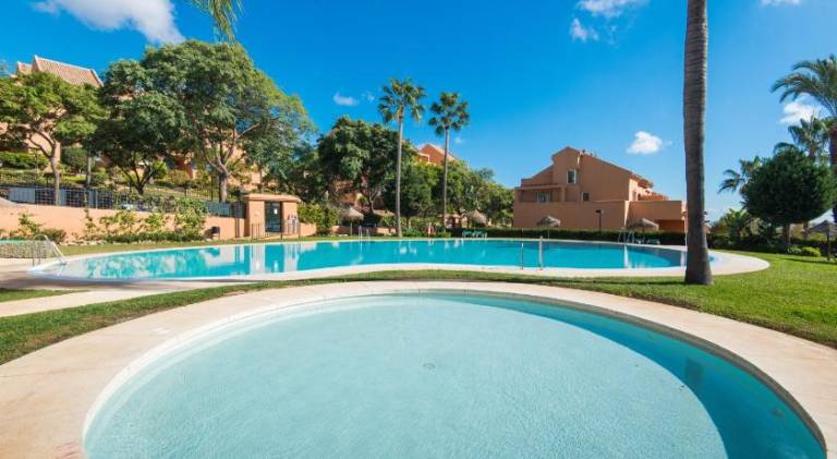 Rental apartment with pool — photo 3