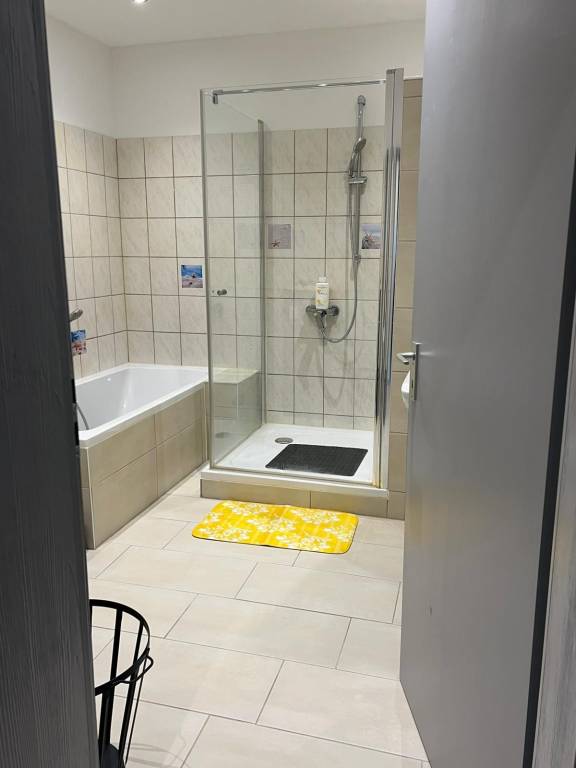 Appartement Fewo Bad WC 2 Schlafräume