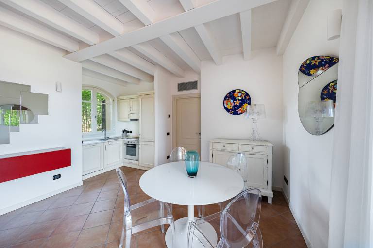 Holiday apartment with barbecue, terrace & garden — photo 4