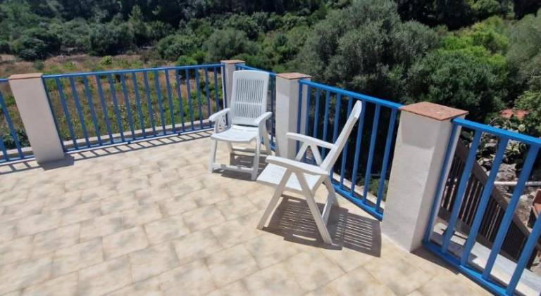 Pleasant villa with barbecue, terrace & yard | Dogs allowed — photo 5