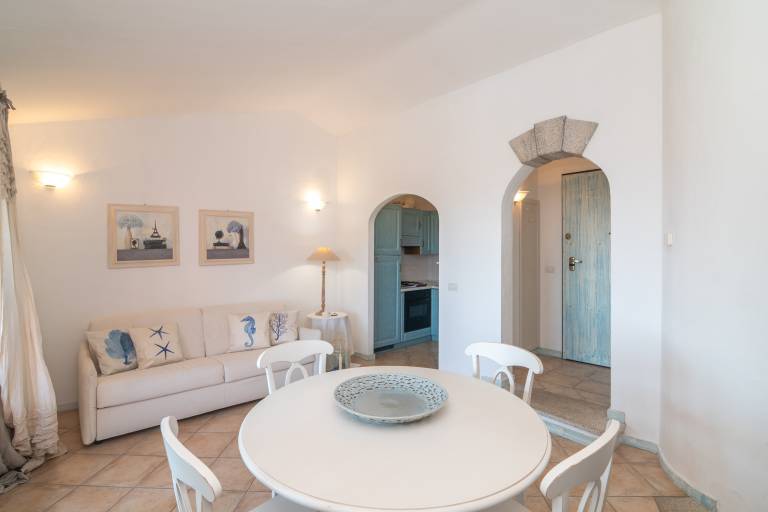 Apartment 'Tavolara Porto San Paolo B3' with Sea View, Shared Pool and Air Conditioning — photo 4