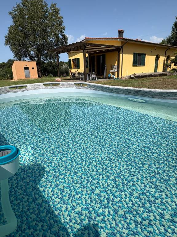 Ferienhaus mit Hund in Pisa, Toskana fuer max. 6 Personen