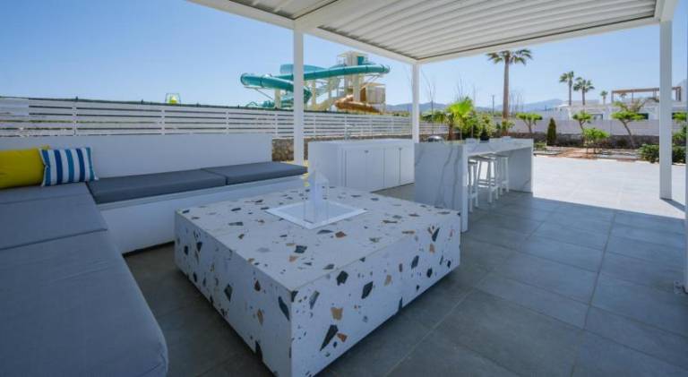 Villa with garden, patio & pool — photo 4