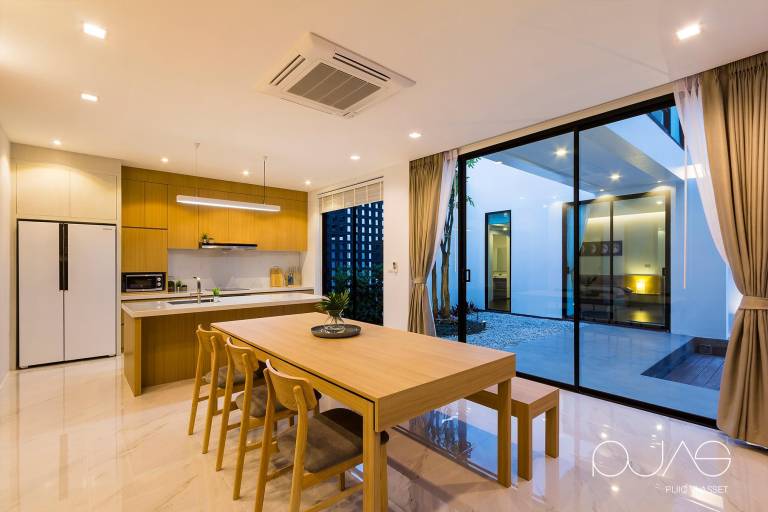 Villa with hot tub, private pool & terrace | Perfect for remote work — photo 5