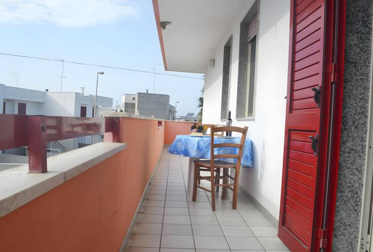 Sakura San Foca Holiday Home with Balcony in Melendugno