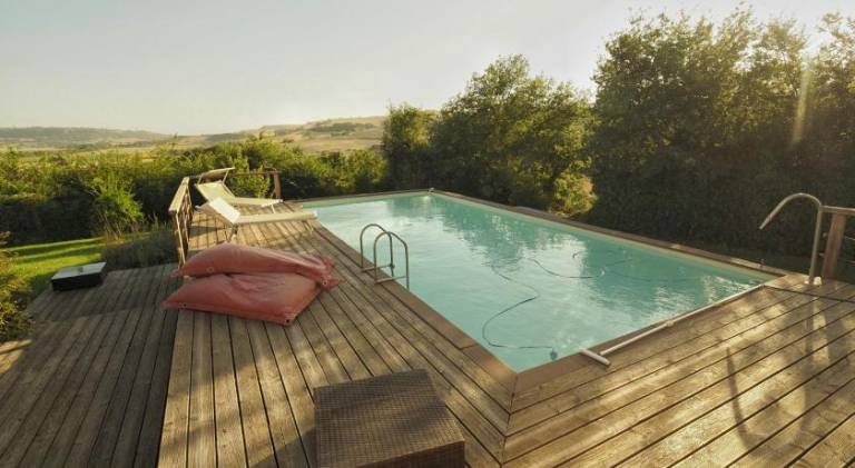 Rental apartment with pool — photo 2