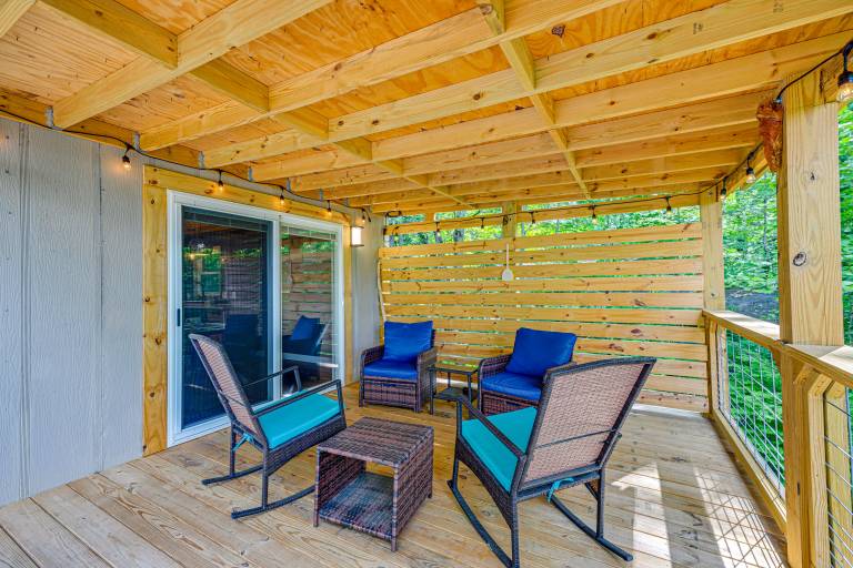 Renovated Franklin Home w/ Mountain-View Deck! — photo 3