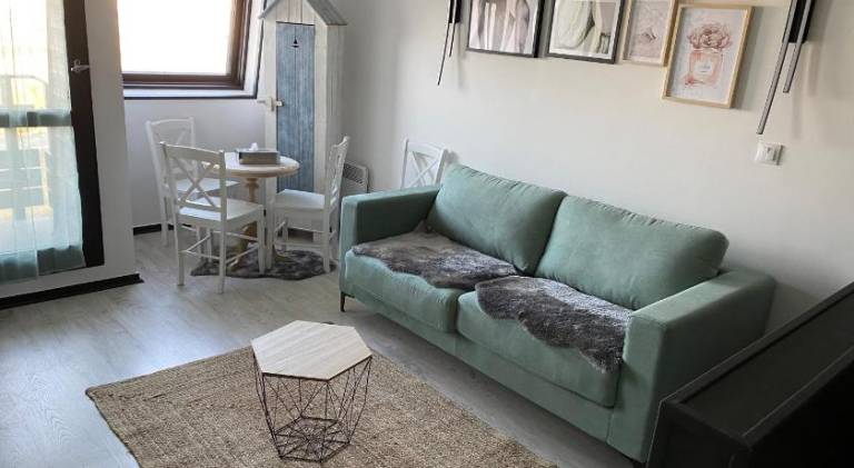 Rental apartment with patio | Next to the beach | Pets allowed in Touques