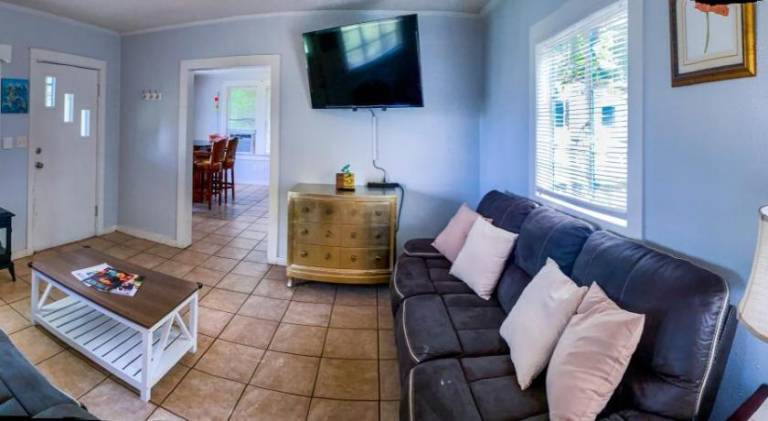Vacation home with pool | Dogs allowed — photo 2