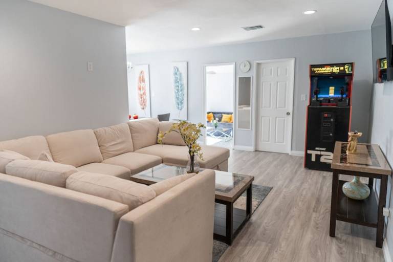 Family-oriented pleasant house with garden | Pets allowed — photo 3