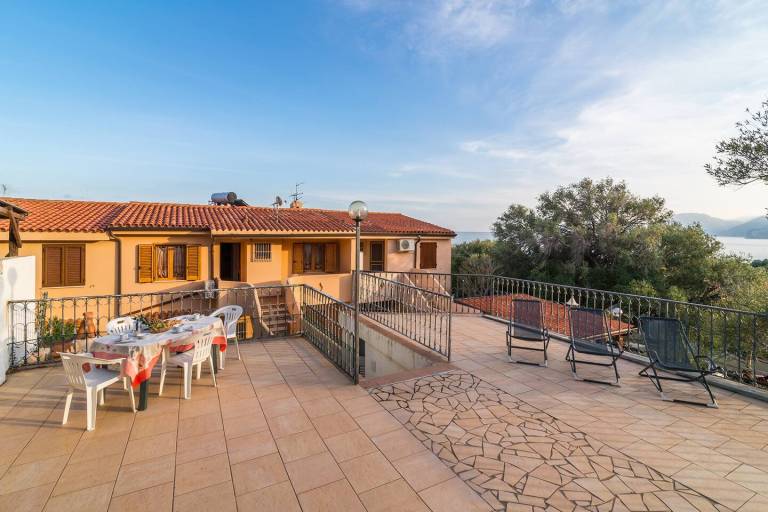 Children-friendly rental apartment with patio & yard | Sea view | Beach nearby | Pets are welcome — photo 2