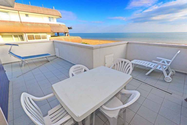 Charming apartment with garden & jacuzzi | Beach nearby | Dogs allowed — photo 2