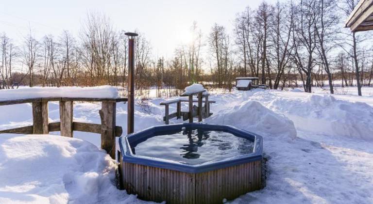 Chalet with sauna, garden & jacuzzi — photo 4