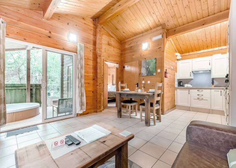 Chalet Hollington