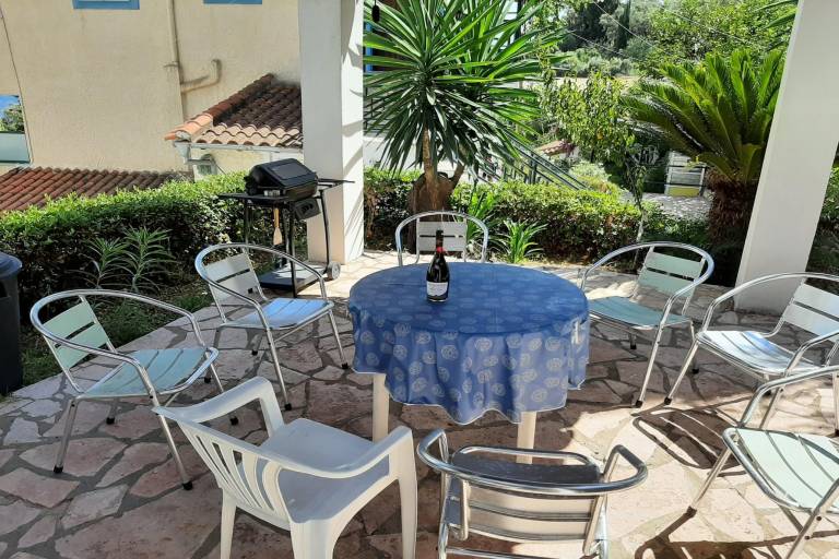 Rental apartment with garden & pool | Sea view | Pet-friendly — photo 4