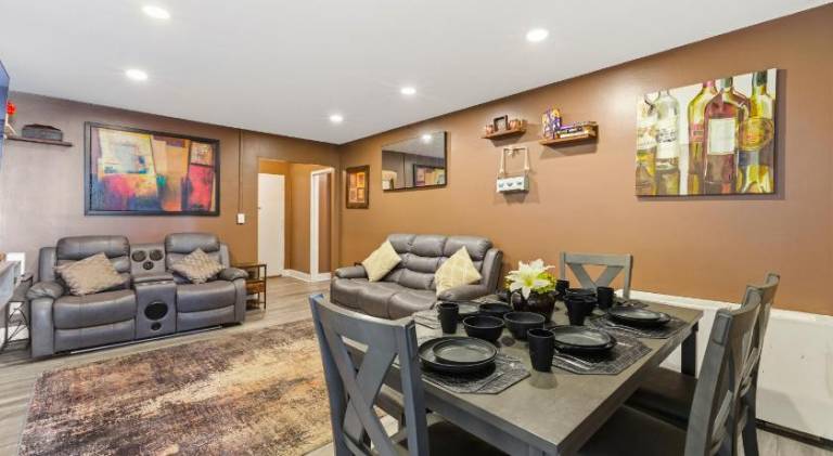 Pleasant holiday apartment | Next to Centennial Olympic Park | Pets are welcome — photo 3