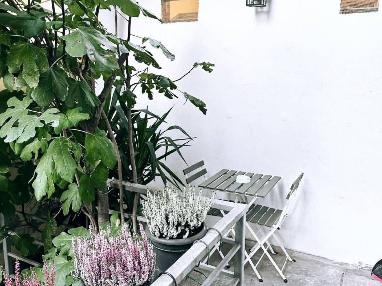 Holiday apartment with patio — photo 4