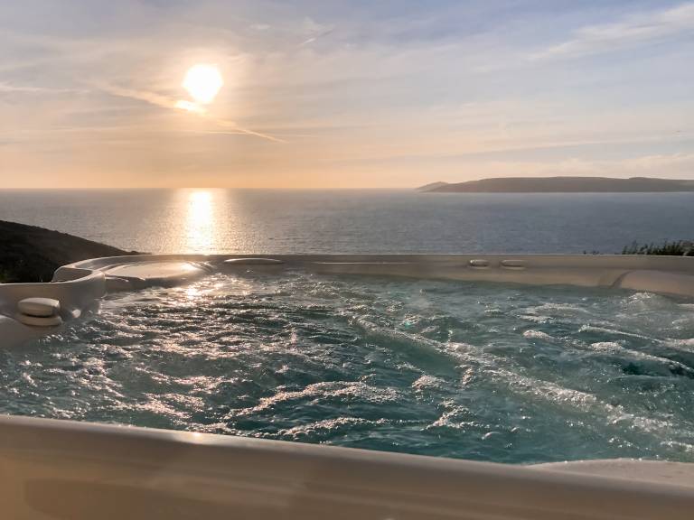 Crownhill Bay Garden Suite UK47511