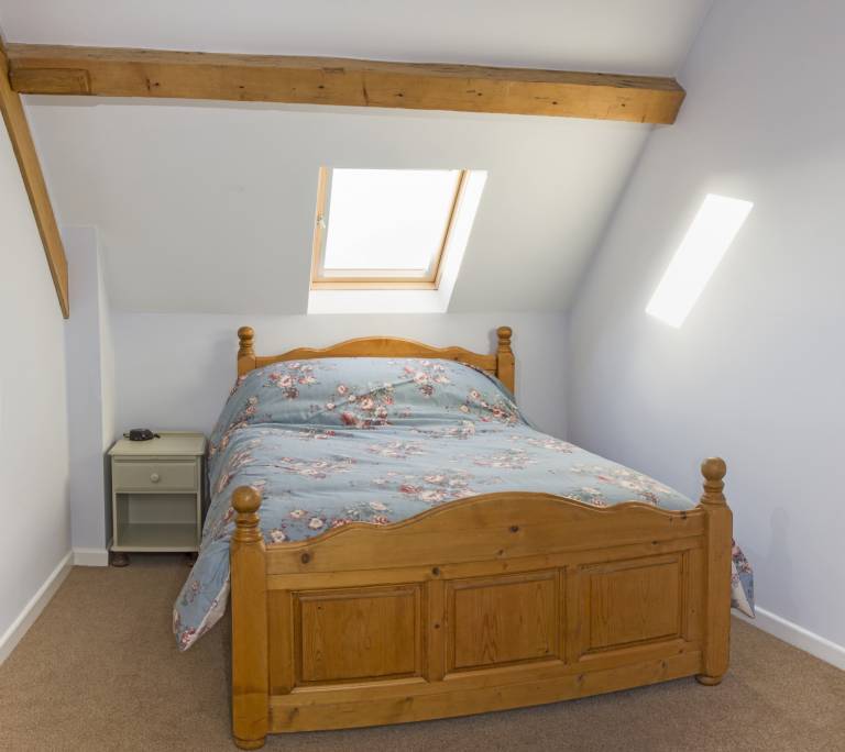 Cottage with garden — photo 4