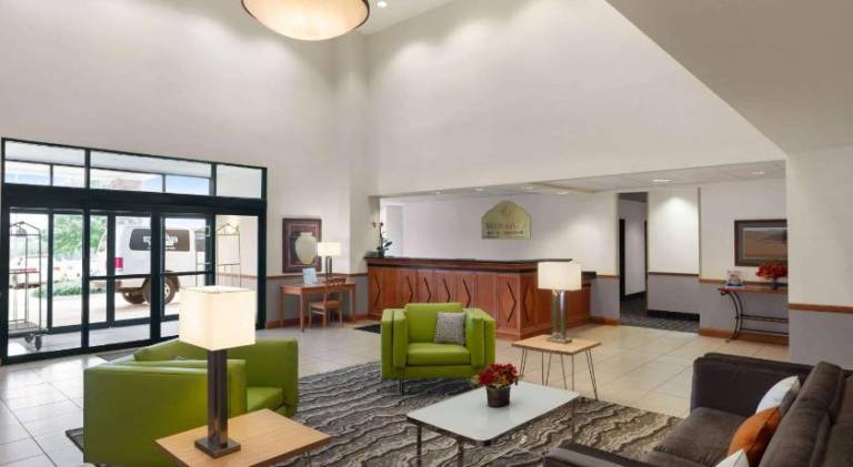 Wingate by Wyndham Bentonville Airport — photo 2