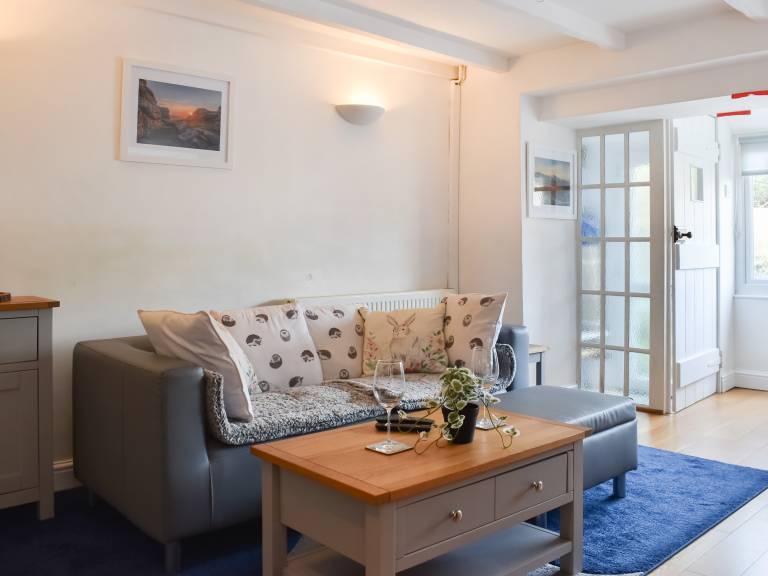 Cottage with garden | River view — photo 5