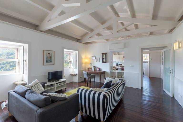 Fully equipped house with grill, terrace & private pool | Pool view | Perfect for remote work | Pets are welcome — photo 2