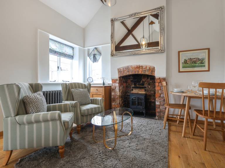 Child-friendly charming cottage with yard | Pet-friendly — photo 2