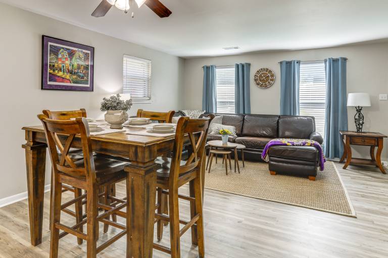1 Mi to LSU, Tiger Stadium! Lovely Home w/ Parking in Baton Rouge, LA