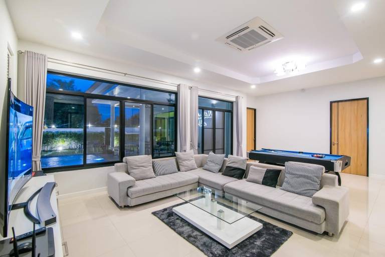 Charming villa with garden, pool & barbeque | Good for workation | Pets are welcome — photo 5