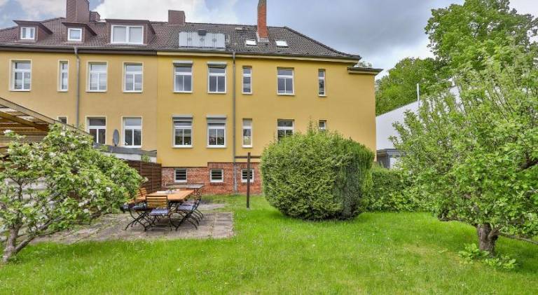 Apartment with terrace, garden & grill — photo 4