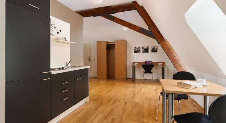 Hotel CampusZwei Komfortable Doppelzimmer & Apartments mit Kuche Zentral in Ludwigsburg ideal fur Bu — photo 4