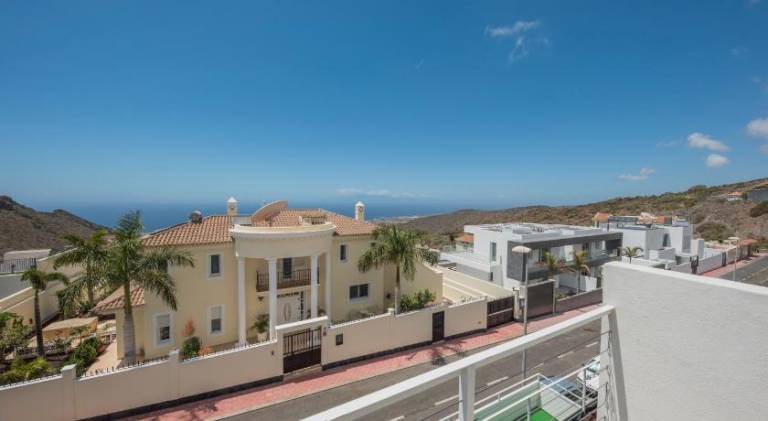 Fully equipped big villa with yard, private pool & grill | Pet-friendly — photo 5
