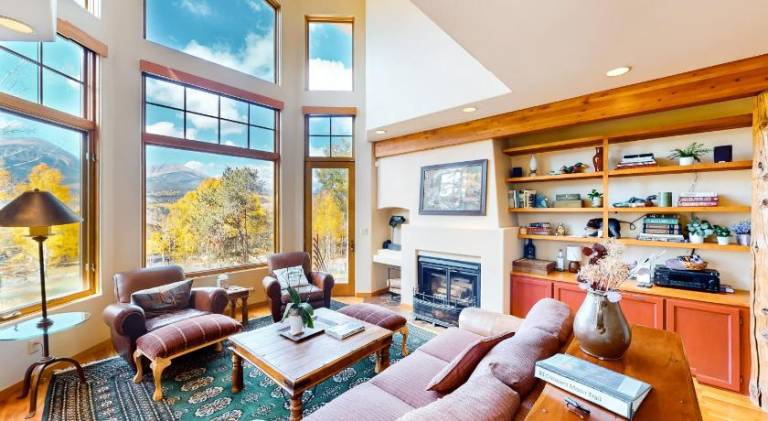 Fully equipped spacious vacation home with jacuzzi, patio & barbeque | Good for workation | Pets allowed — photo 3