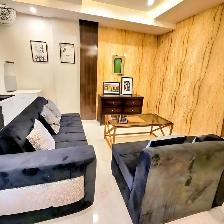Apartment with 1 room for 3 persons in Lahore