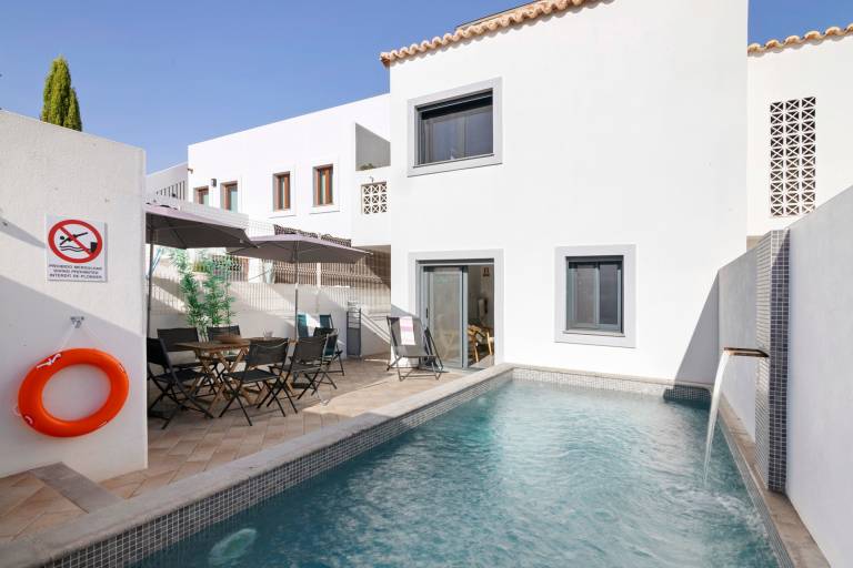Child-friendly lovely villa with patio & private pool | Garden view | Pets are welcome in Tavira