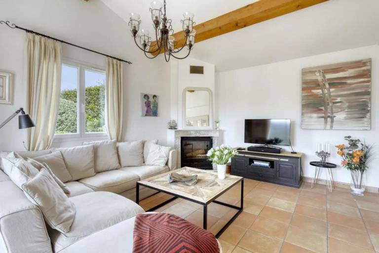 Villa Thymfalaise - Sea View, Calm, Beach, Tennis in Fréjus