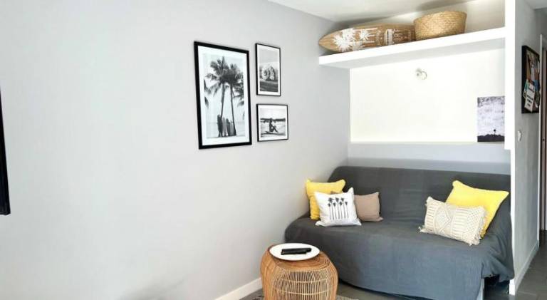 Rental apartment with pool in Bandol