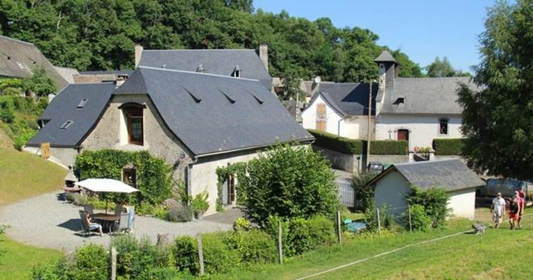 Charming gite with grill, patio & yard | Pets are welcome — photo 2