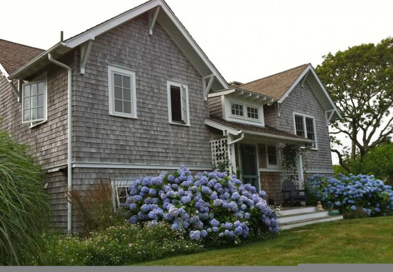 House Menemsha