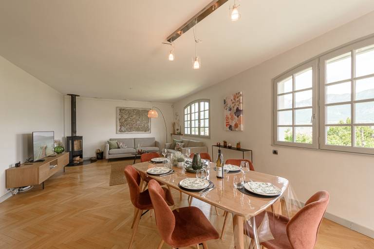 Villa with garden & terrace | Lake view — photo 4