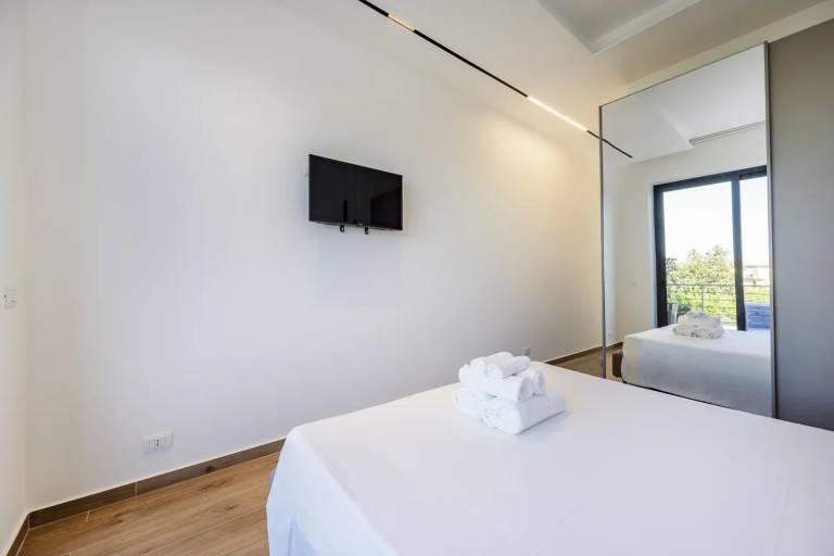 Holiday Apartment "La Brisa - Maestrale' with Mountain View, Private Terrace & Wi-Fi — photo 5