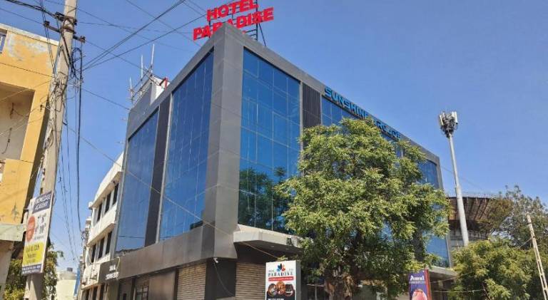 StayGuru Hotel Paradise Inn — photo 2
