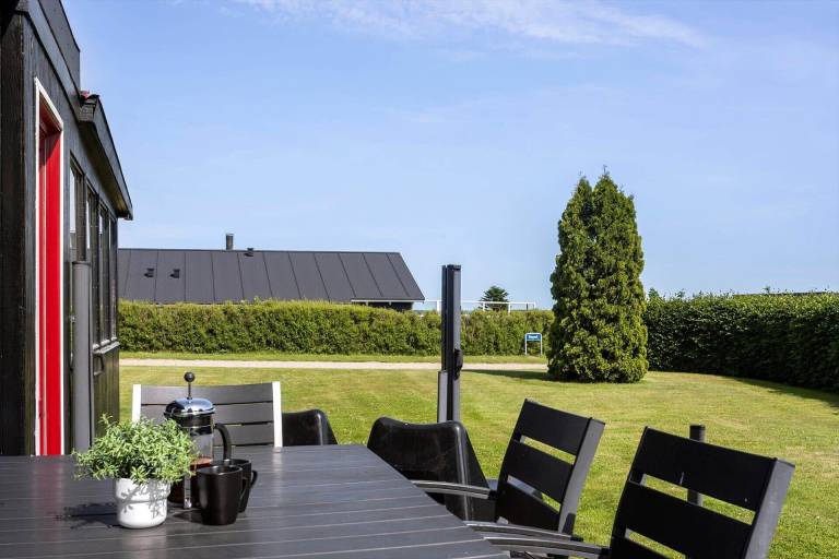 House with barbeque & terrace — photo 4