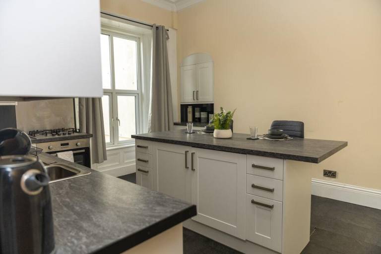 Apartment with 2 rooms for 4 persons — photo 3