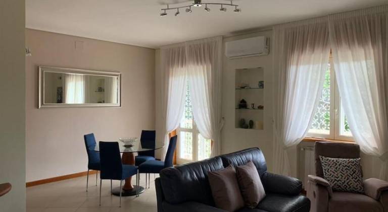Rental apartment with 3 rooms for 5 persons in Agerola