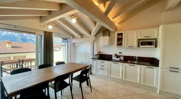 Beautiful serviced apartment with pool, garden & barbeque | Dogs allowed — photo 2