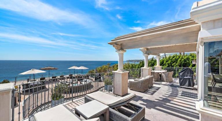Villa with jacuzzi | Beach nearby | Dogs allowed — photo 3