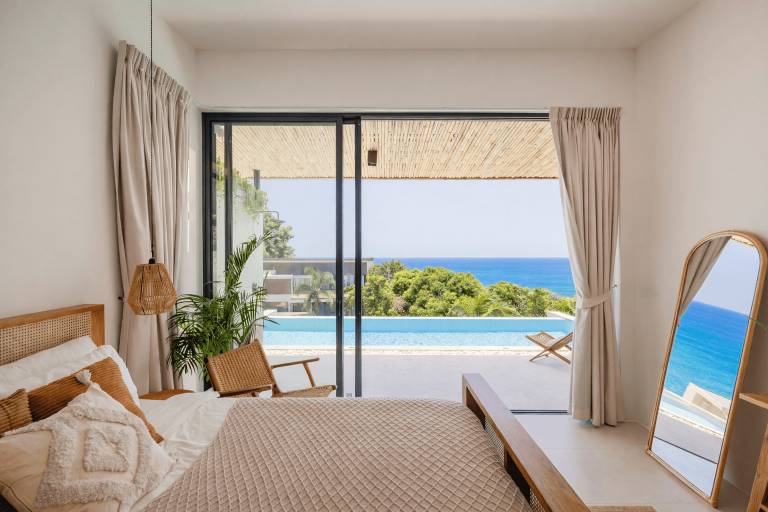 Fully equipped villa with private pool & terrace | Next to the beach | Suitable for remote work | Pet-friendly — photo 2