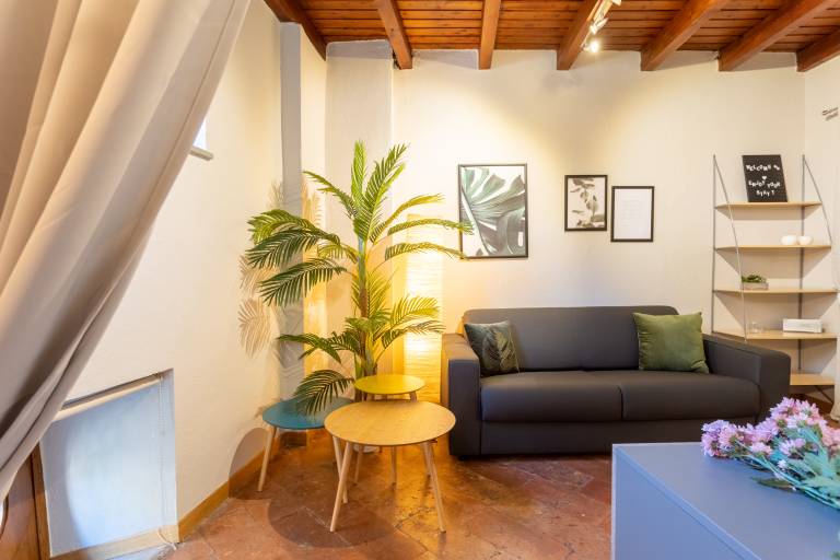 Family-friendly rental apartment with patio | Close to Como Cathedral | City view | Dogs allowed — photo 4